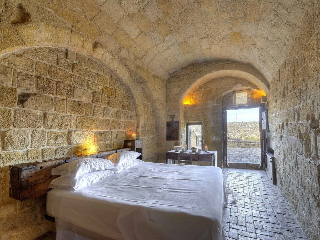 Grotta-matera-hotel